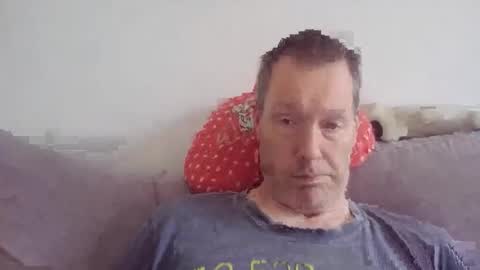 Snapshot of disney0988 chatting on 11-15-25, 12:02 disney0988 online show from 11-15-25, 12:02