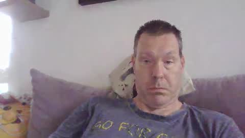 Snapshot of disney0988 chatting on 12-21-25, 09:16 disney0988 online show from 12-21-25, 09:16