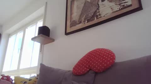 Snapshot of disney0988 chatting on 01-11-26, 09:03 disney0988 online show from 01-11-26, 09:03