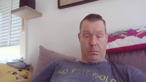 Snapshot of disney0988 chatting on 03-22-26, 08:18 disney0988 online show from 03-22-26, 08:18