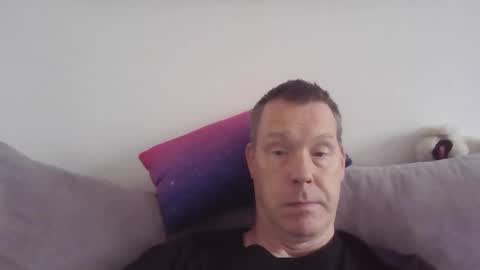 Snapshot of disney0988 chatting on 04-10-26, 02:33 disney0988 online show from 04-10-26, 02:33