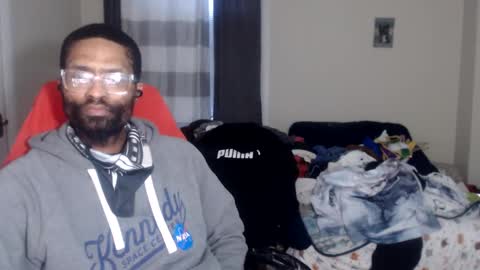 Snapshot of disr3sp3ctfully_dipp3d chatting on 02-05-25, 01:00 Your Best Worst Nightmare online show from 02-05-25, 01:00