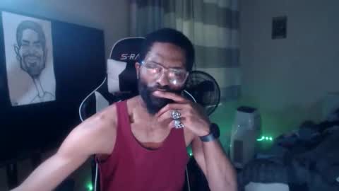 Snapshot of disr3sp3ctfully_dipp3d chatting on 10-29-25, 12:40 Your Best Worst Nightmare online show from 10-29-25, 12:40