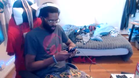 Snapshot of disr3sp3ctfully_dipp3d chatting on 11-03-25, 08:21 Your Best Worst Nightmare online show from 11-03-25, 08:21