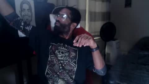 Snapshot of disr3sp3ctfully_dipp3d chatting on 11-07-25, 01:00 Your Best Worst Nightmare online show from 11-07-25, 01:00