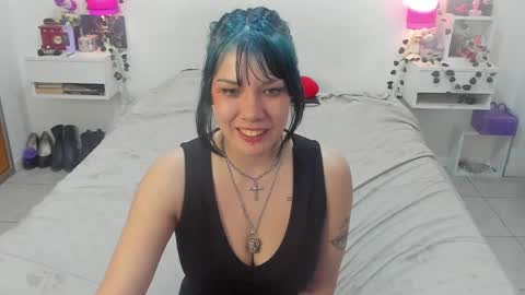 Snapshot of dissasterology chatting on 10-17-25, 02:48 Lena online show from 10-17-25, 02:48