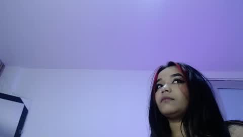 disyamil_pineda online show from 05-14-26, 02:51