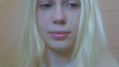 Snapshot of ditamilton chatting on 04-13-26, 07:41 DitaMilton online show from 04-13-26, 07:41