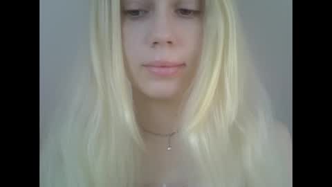 Snapshot of ditamilton chatting on 04-27-26, 08:12 DitaMilton online show from 04-27-26, 08:12