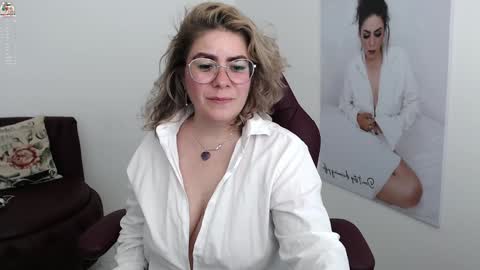 Diva online show from 12-26-24, 01:40