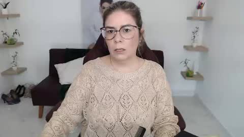 Diva online show from 06-21-26, 03:03