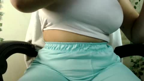 Snapshot of divadirty chatting on 12-07-24, 04:25 Mari online show from 12-07-24, 04:25