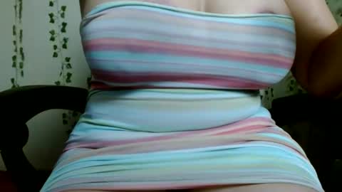 Snapshot of divadirty chatting on 03-10-25, 06:56 Mari online show from 03-10-25, 06:56