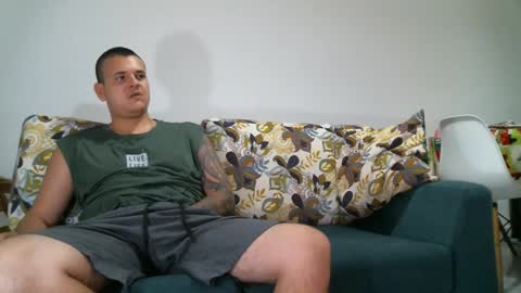 DIVA  online show from 12-06-24, 04:03