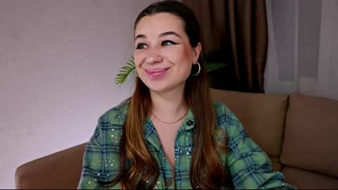 Tia online show from 02-25-25, 08:41