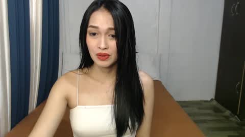 DIVINA online show from 12-10-24, 03:41