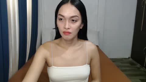 DIVINA online show from 01-20-25, 02:01