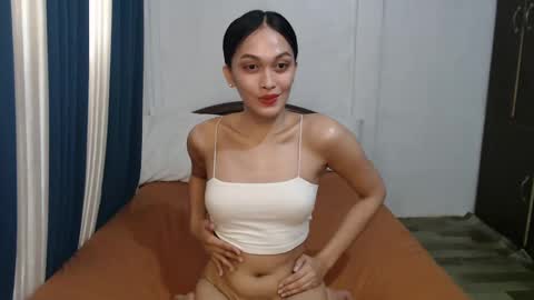 DIVINA online show from 02-22-25, 03:34