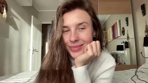 Snapshot of divine_beauty_girl chatting on 01-28-25, 03:46 Valerie online show from 01-28-25, 03:46