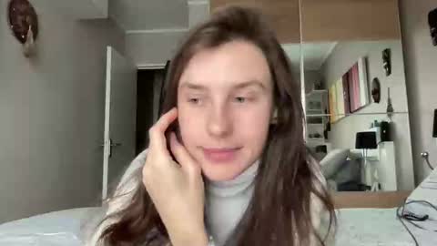 Snapshot of divine_beauty_girl chatting on 01-30-25, 01:21 Valerie online show from 01-30-25, 01:21