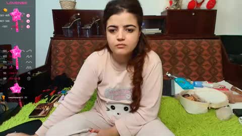 Ana    online show from 10-20-25, 01:50