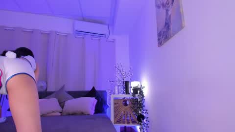 AKITA MEW MEW Follow  online show from 05-07-26, 06:19