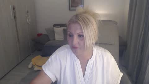 Alexxa online show from 05-24-26, 10:15