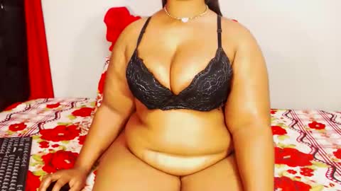 divinebooty93 online show from 10-12-25, 06:23