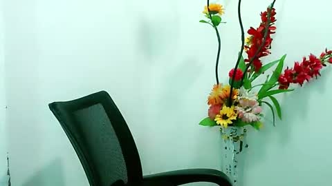 Snapshot of divinegrace10 chatting on 12-16-24, 04:13     Divine Grace Close To Your Hear online show from 12-16-24, 04:13