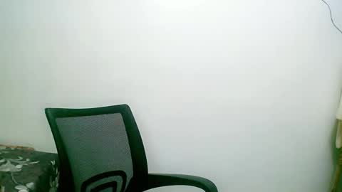 Snapshot of divinegrace10 chatting on 01-09-25, 02:33     Divine Grace Close To Your Hear online show from 01-09-25, 02:33