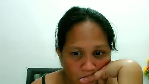 Snapshot of divinegrace10 chatting on 02-19-25, 02:33     Divine Grace Close To Your Hear online show from 02-19-25, 02:33