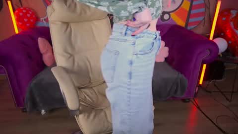 DivineJasss online show from 03-04-25, 10:27