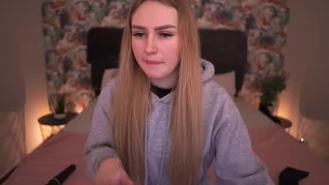 DivineJasss online show from 01-18-26, 09:29