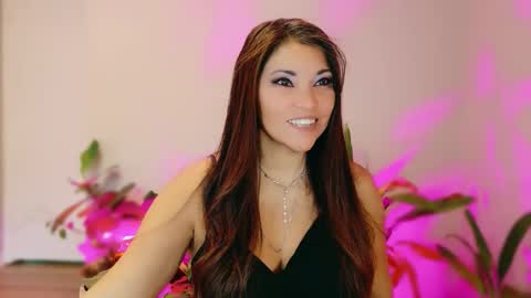 DivineLynn online show from 02-09-26, 01:48