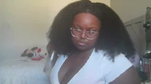 divinenicole22 online show from 11-17-25, 06:03