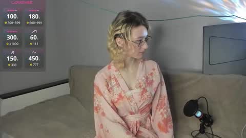 Silvia online show from 01-16-26, 03:16