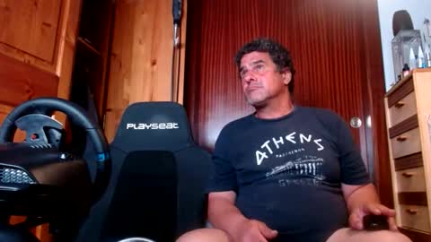 Snapshot of divitimido chatting on 10-14-25, 01:50 divitimido online show from 10-14-25, 01:50