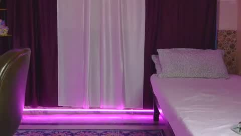 divyakhan online show from 12-23-24, 08:11