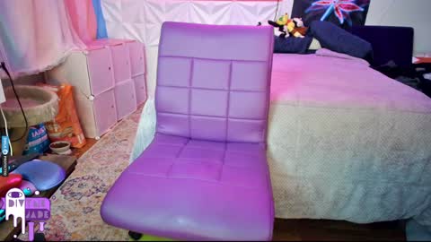 Snapshot of divynejade chatting on 12-04-24, 05:49 Jade Divyne online show from 12-04-24, 05:49