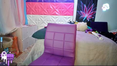 Snapshot of divynejade chatting on 12-10-24, 05:17 Jade Divyne online show from 12-10-24, 05:17