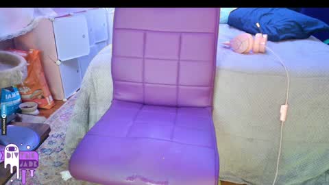 Snapshot of divynejade chatting on 12-16-24, 05:27 Jade Divyne online show from 12-16-24, 05:27