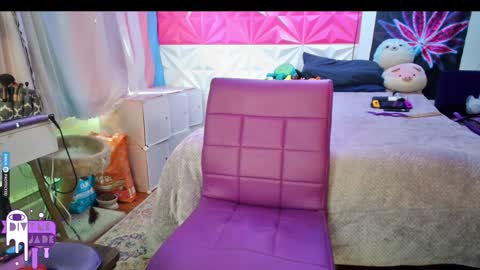 Snapshot of divynejade chatting on 12-21-24, 04:46 Jade Divyne online show from 12-21-24, 04:46