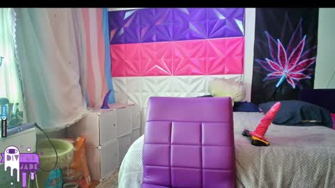 Snapshot of divynejade chatting on 12-28-24, 03:58 Jade Divyne online show from 12-28-24, 03:58