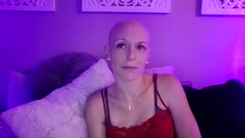 dixieglam online show from 09-27-25, 07:57