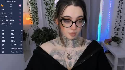 dixipixi_ online show from 05-01-26, 05:45