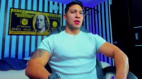 Snapshot of dixon_ray_ chatting on 12-15-24, 03:24 Dixon online show from 12-15-24, 03:24