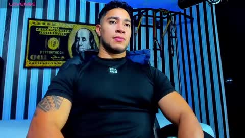 Snapshot of dixon_ray_ chatting on 02-19-25, 11:36 Dixon online show from 02-19-25, 11:36