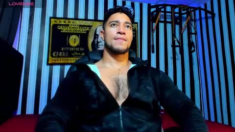 Snapshot of dixon_ray_ chatting on 02-25-25, 12:47 Dixon online show from 02-25-25, 12:47