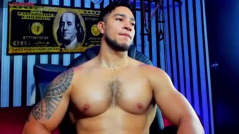 Snapshot of dixon_ray_ chatting on 02-28-25, 12:32 Dixon online show from 02-28-25, 12:32