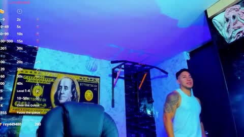 Snapshot of dixon_ray_ chatting on 10-20-25, 01:06 Dixon online show from 10-20-25, 01:06